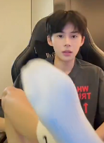 dy断了的弦颜值鲜R白W实力Juball